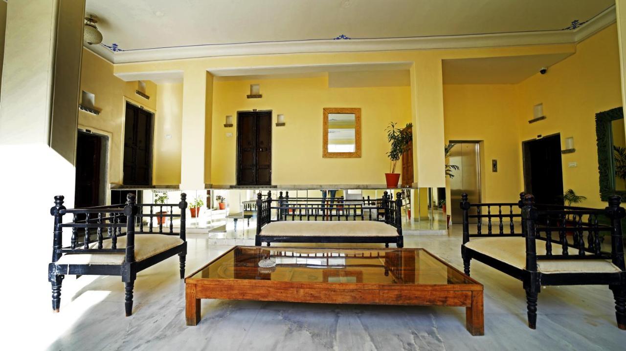 Hotel Udaigarh - Udaipur Esterno foto